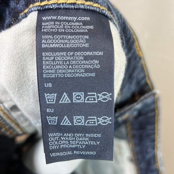 Tommy Hilfiger Denim Jean Shorts 8 Dark Wash Distressed - Picture 9 of 9